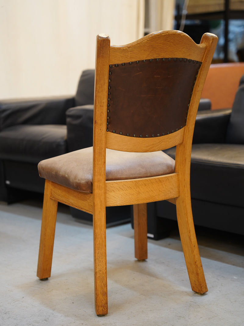 オークウッド レザー ダイニングチェア <br> 大和店 - ヴィンテージ SHARK ATTACK