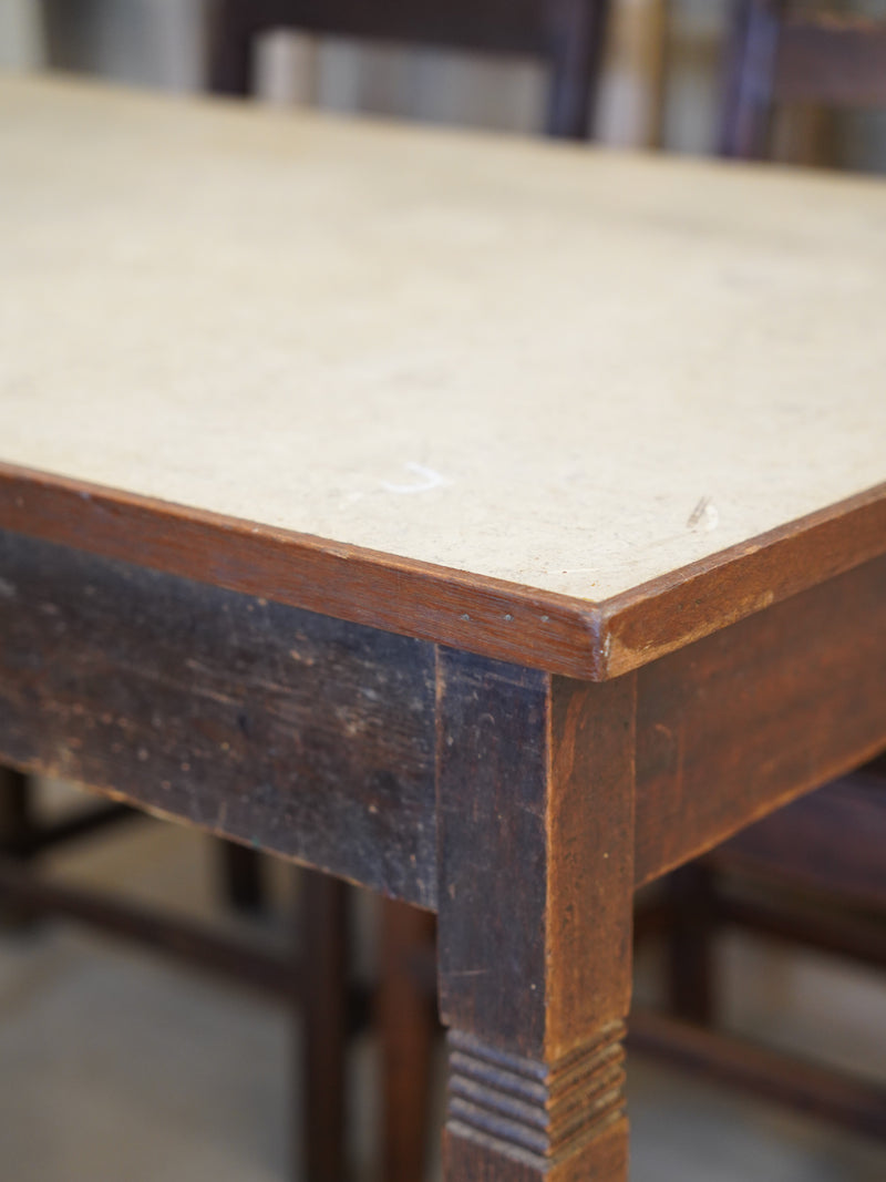 ワークテーブル <br> 大和店 - ヴィンテージ SHARK ATTACK