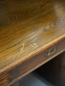 オークウッドデスク<br> 大和店 - ヴィンテージ SHARK ATTACK