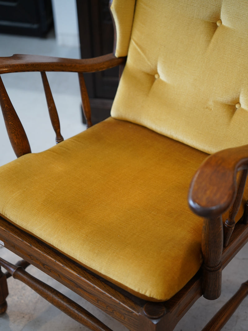 ウィングバックチェア <br> 大和店 - ヴィンテージ SHARK ATTACK