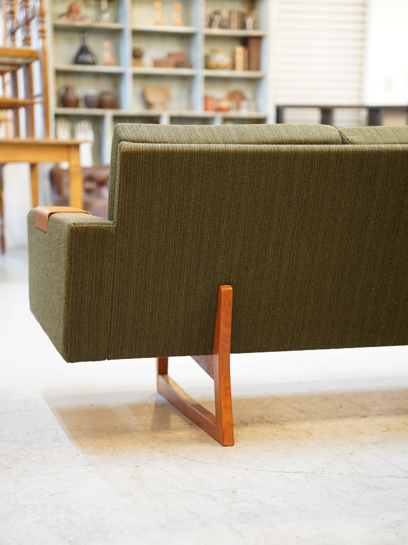 Effka mobler 4シーター ソファ <br> 大和店 - ヴィンテージ SHARK ATTACK