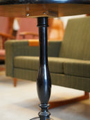 ラウンドサイドテーブル <br> 大和店 - ヴィンテージ SHARK ATTACK