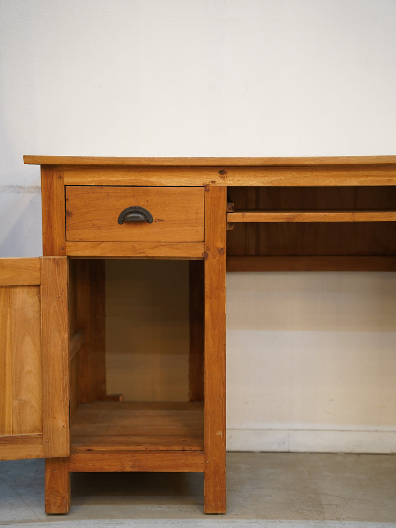 ウッドデスク<br> 大和店 - ヴィンテージ SHARK ATTACK