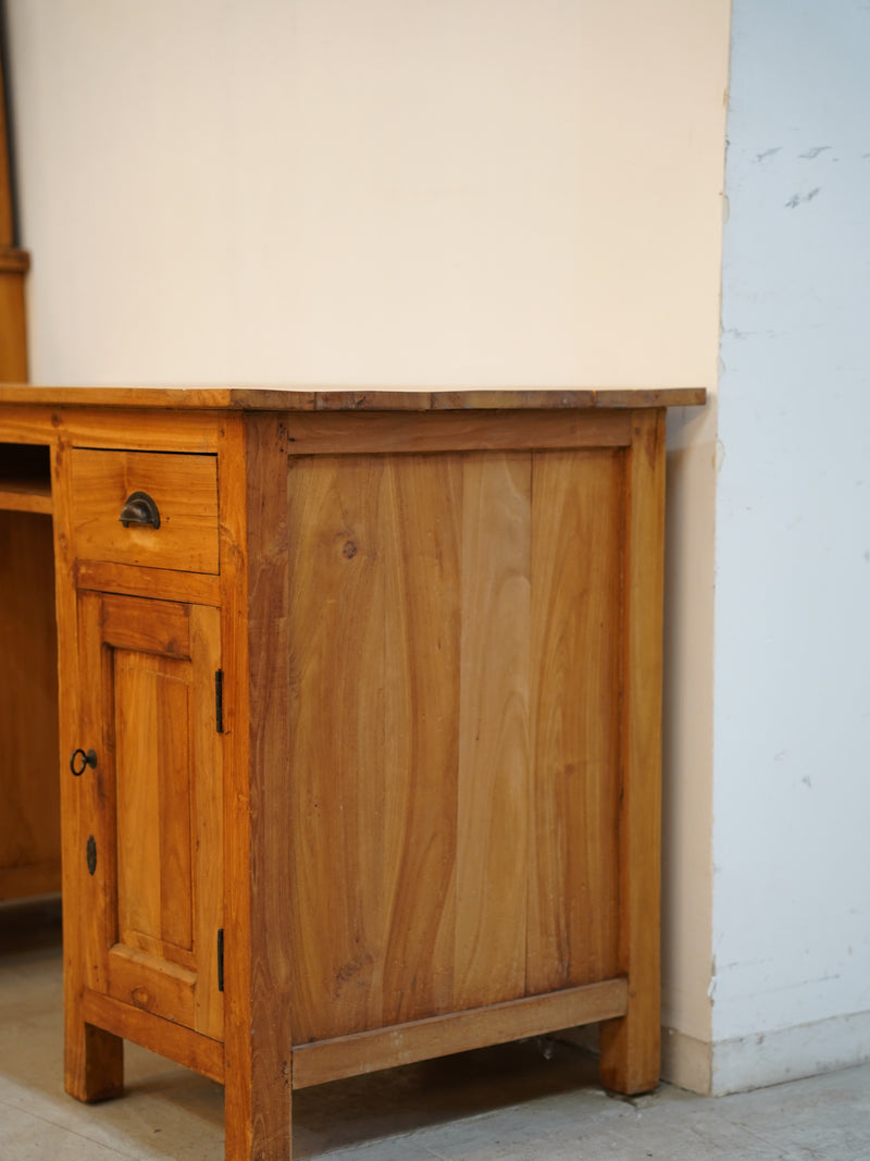 ウッドデスク<br> 大和店 - ヴィンテージ SHARK ATTACK