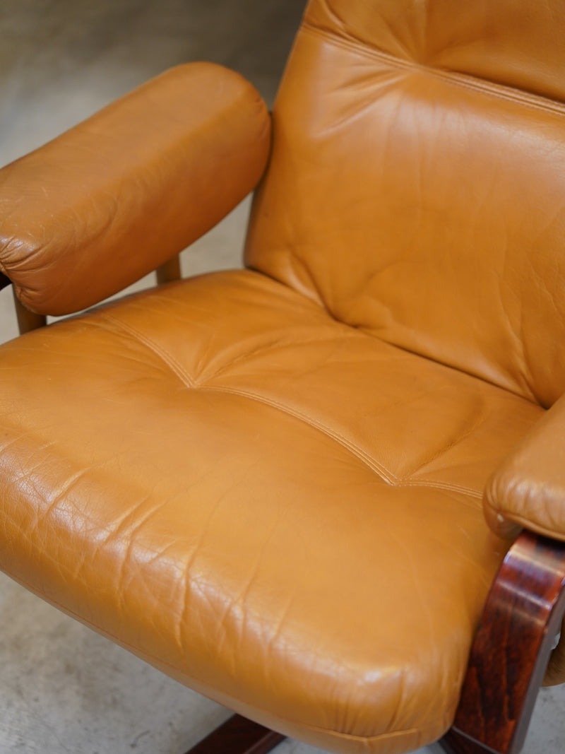 レザー リクライニングチェア<br> 大和店 - ヴィンテージ SHARK ATTACK