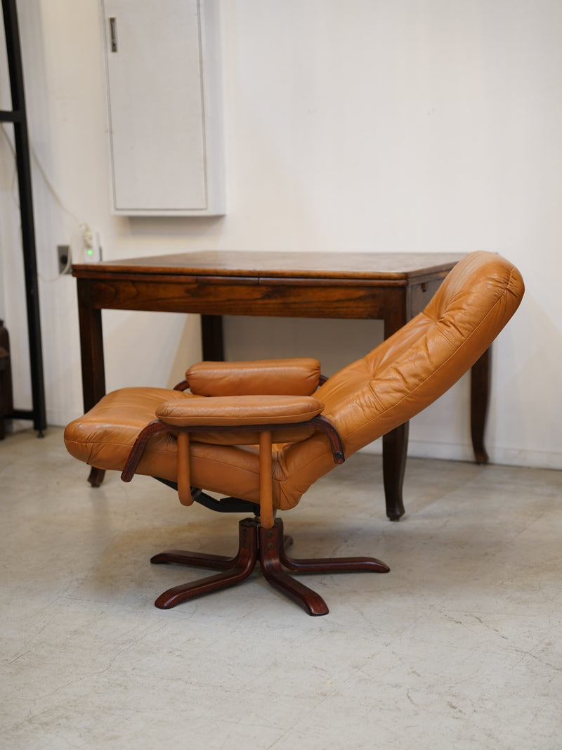 レザー リクライニングチェア<br> 大和店 - ヴィンテージ SHARK ATTACK