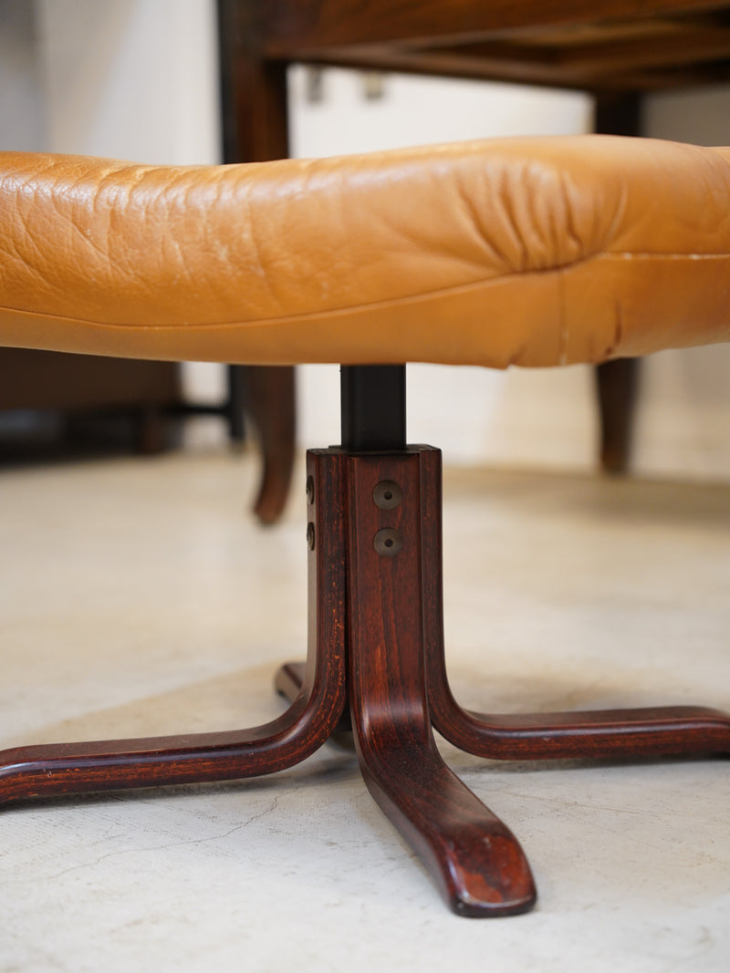 レザー リクライニングチェア オットマン付き<br> 大和店 - ヴィンテージ SHARK ATTACK