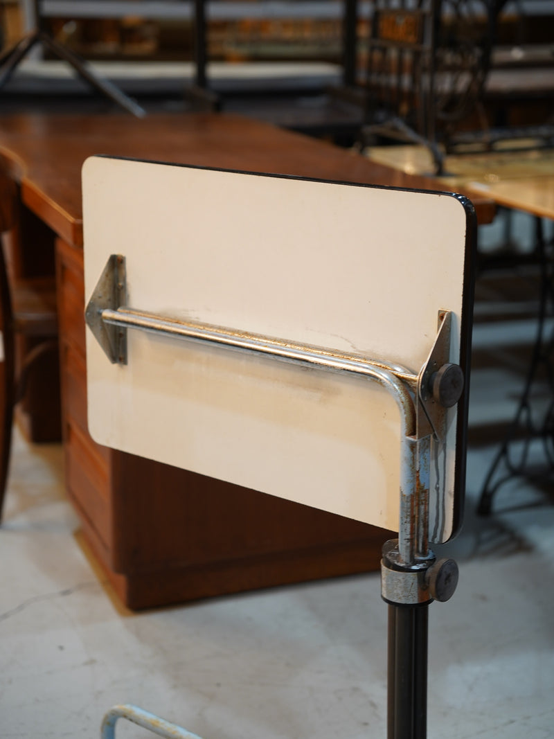 サイドテーブル <br> 大和店