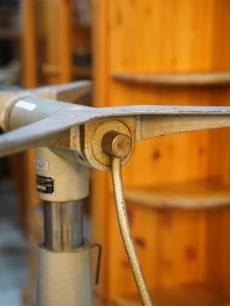 Ahrend <br>テーブルレッグ<br>Sweden<br> 大和店