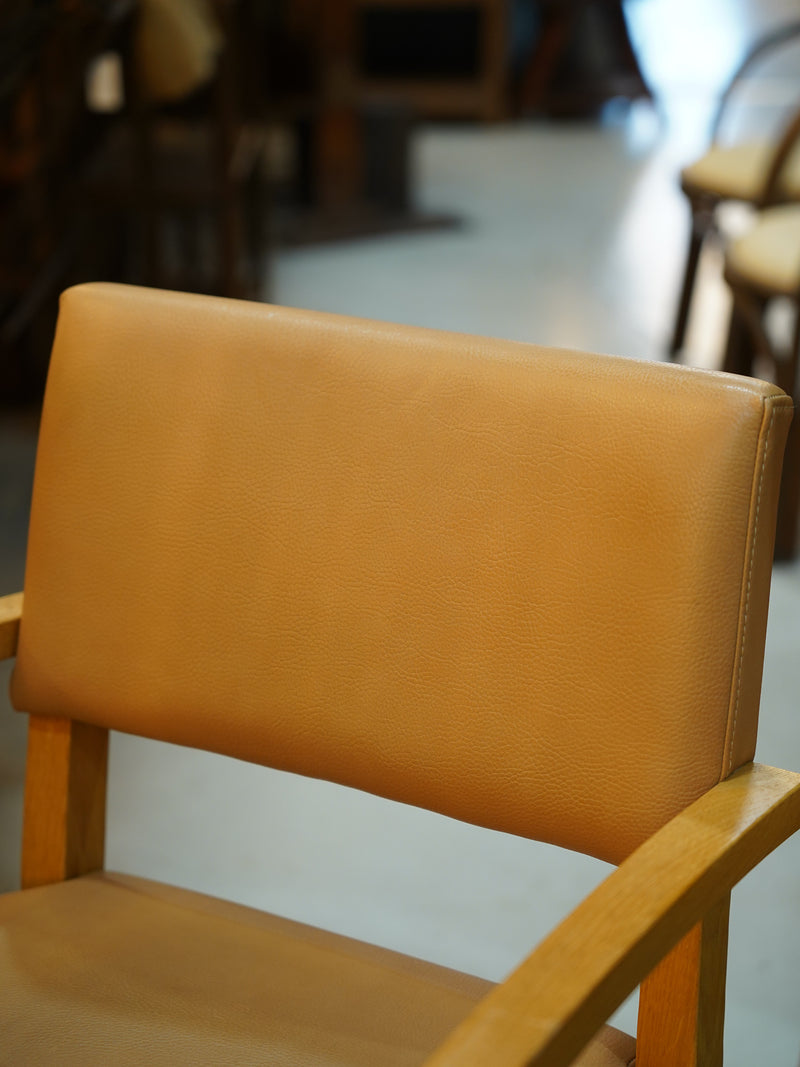 オークウッド レザー アームチェア <br> 大和店