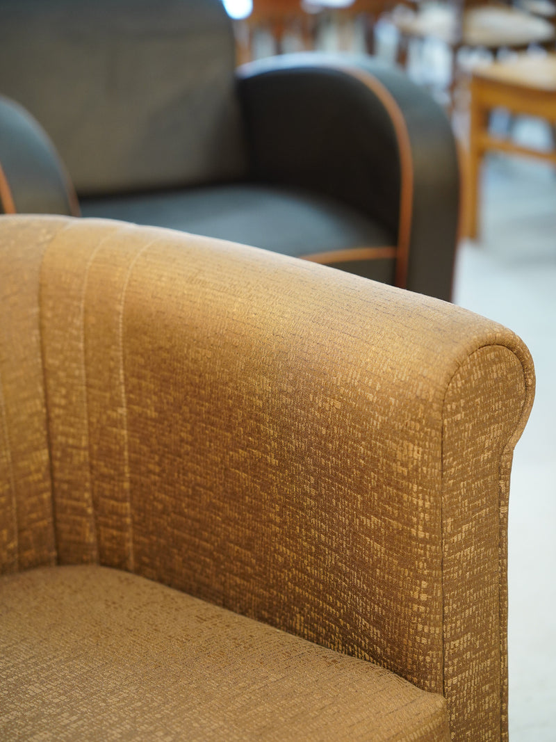 HH HERITAGE <br> ファブリックアームチェア <br> 大和店