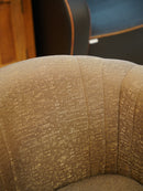 HH HERITAGE <br> ファブリックアームチェア <br> 大和店