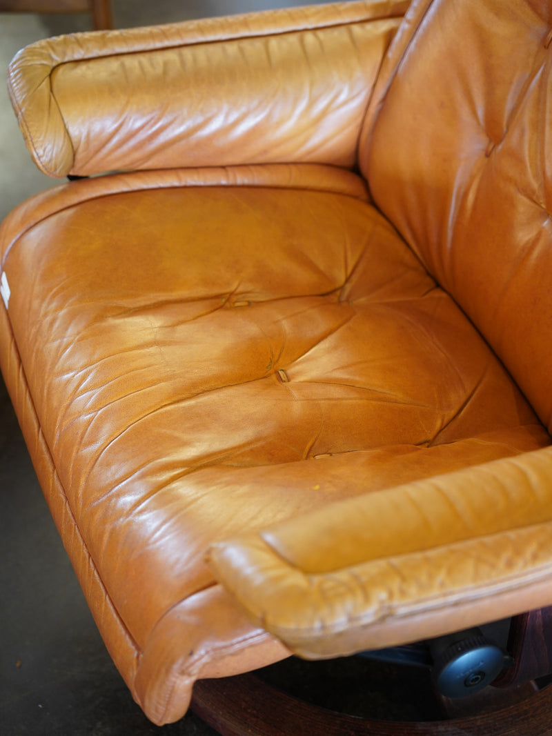 EKORNES <br> レザー リクライニングチェア オットマン付き <br> Norway <br> 大和店