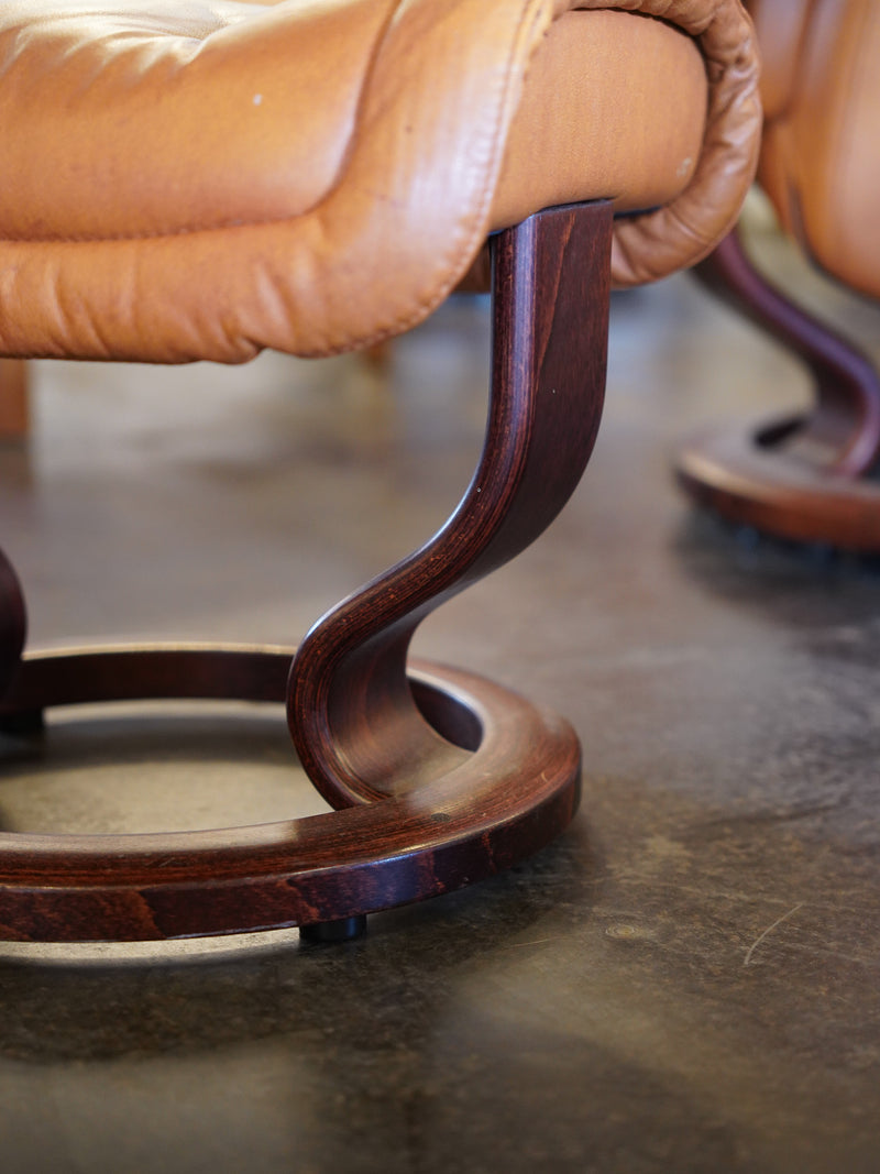 EKORNES <br> レザー リクライニングチェア オットマン付き <br> Norway <br> 大和店