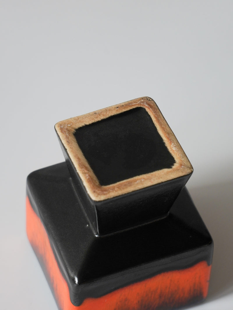 Fat Lava <br>セラミック フラワーベース <br>W Germany <br>bob's box - ヴィンテージ SHARK ATTACK