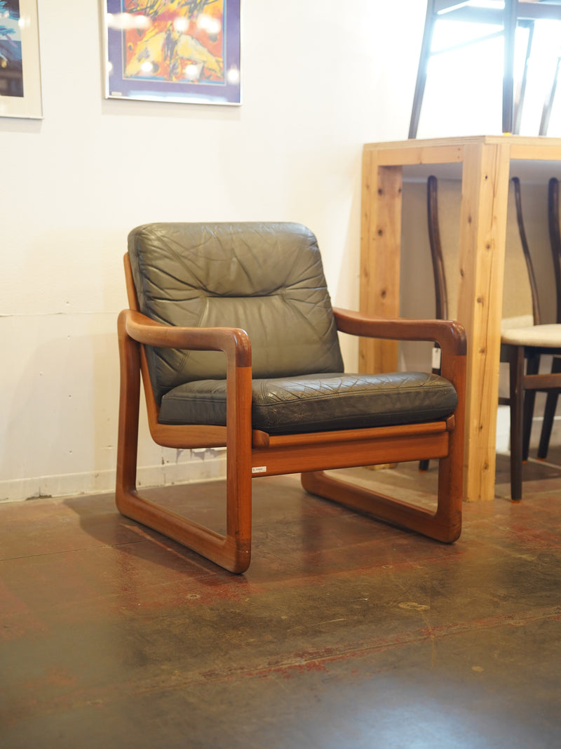 Holstebro Møbelfabrik <br> 1シーターレザーソファ <br> Denmark , 1960's  <br> 大和店 <br> 大和店