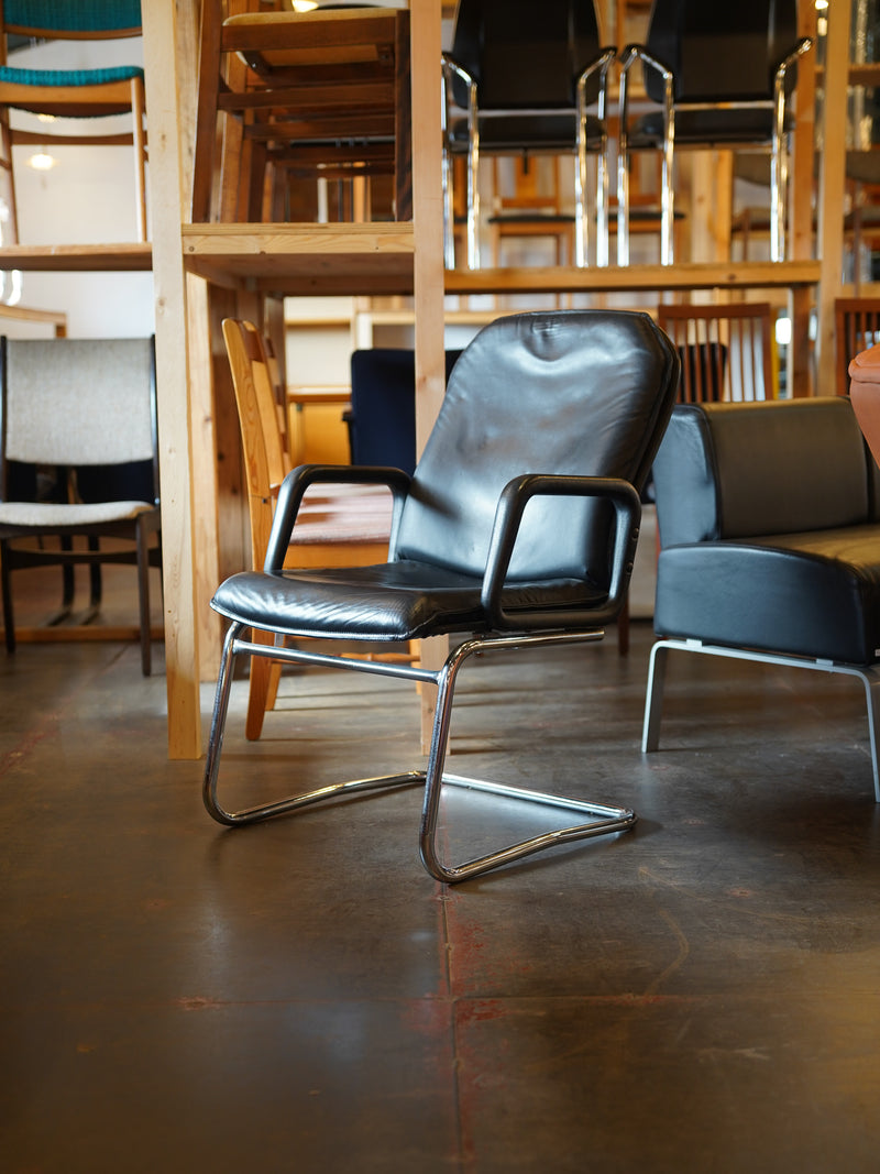 カンチレバーチェア <br> 大和店