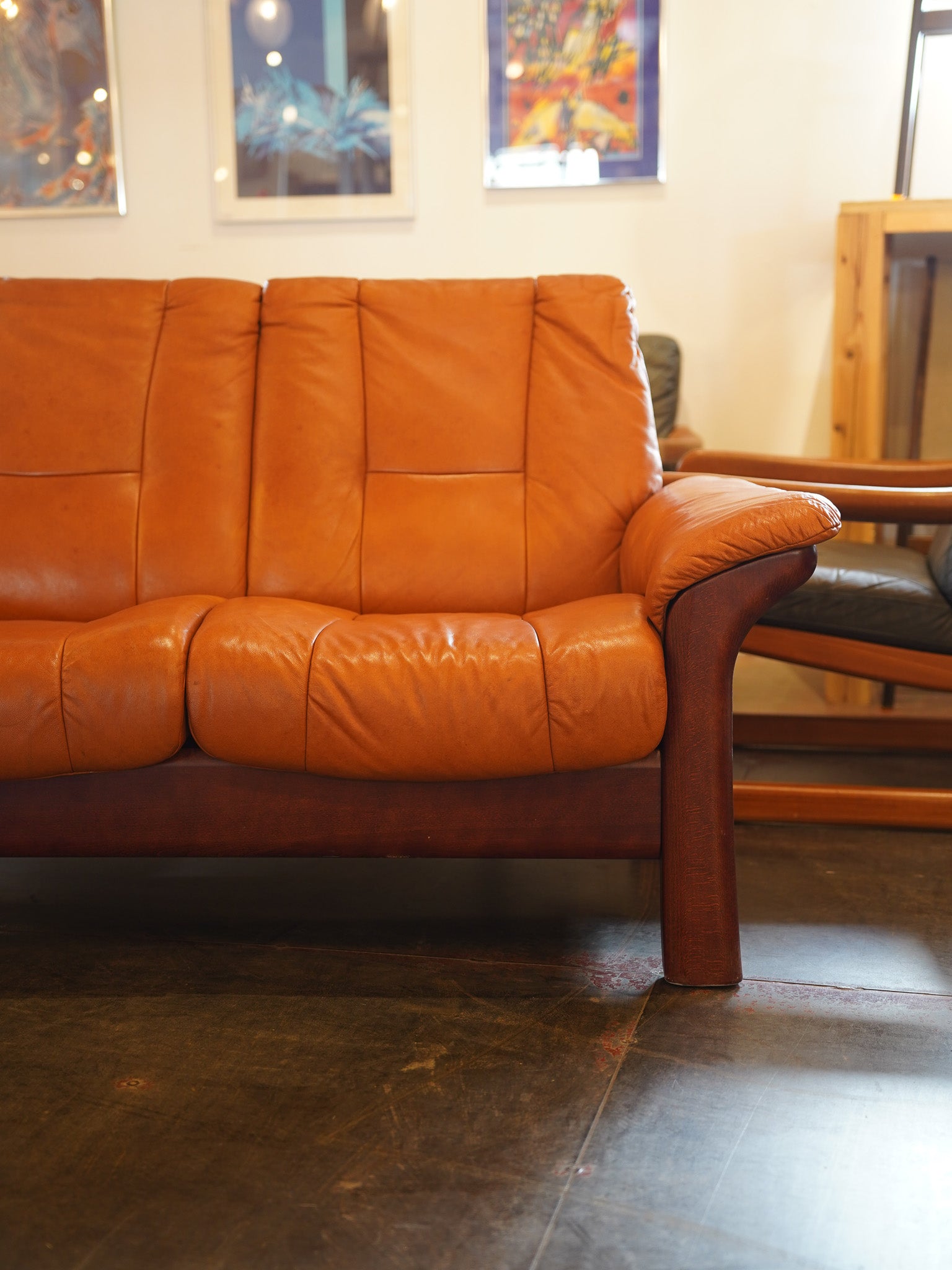 ※アーカイブしない EKORNES - レザー ローバック 3シーター - Norway , 1970's - 大和店 HOLD anynal shiba