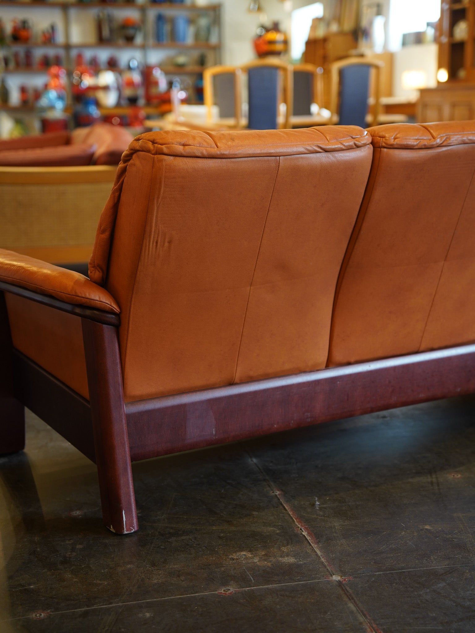 ※アーカイブしない EKORNES - レザー ローバック 3シーター - Norway , 1970's - 大和店 HOLD anynal shiba