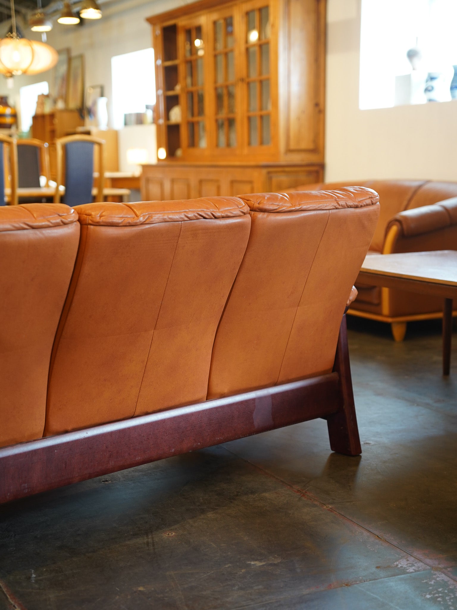 ※アーカイブしない EKORNES - レザー ローバック 3シーター - Norway , 1970's - 大和店 HOLD anynal shiba