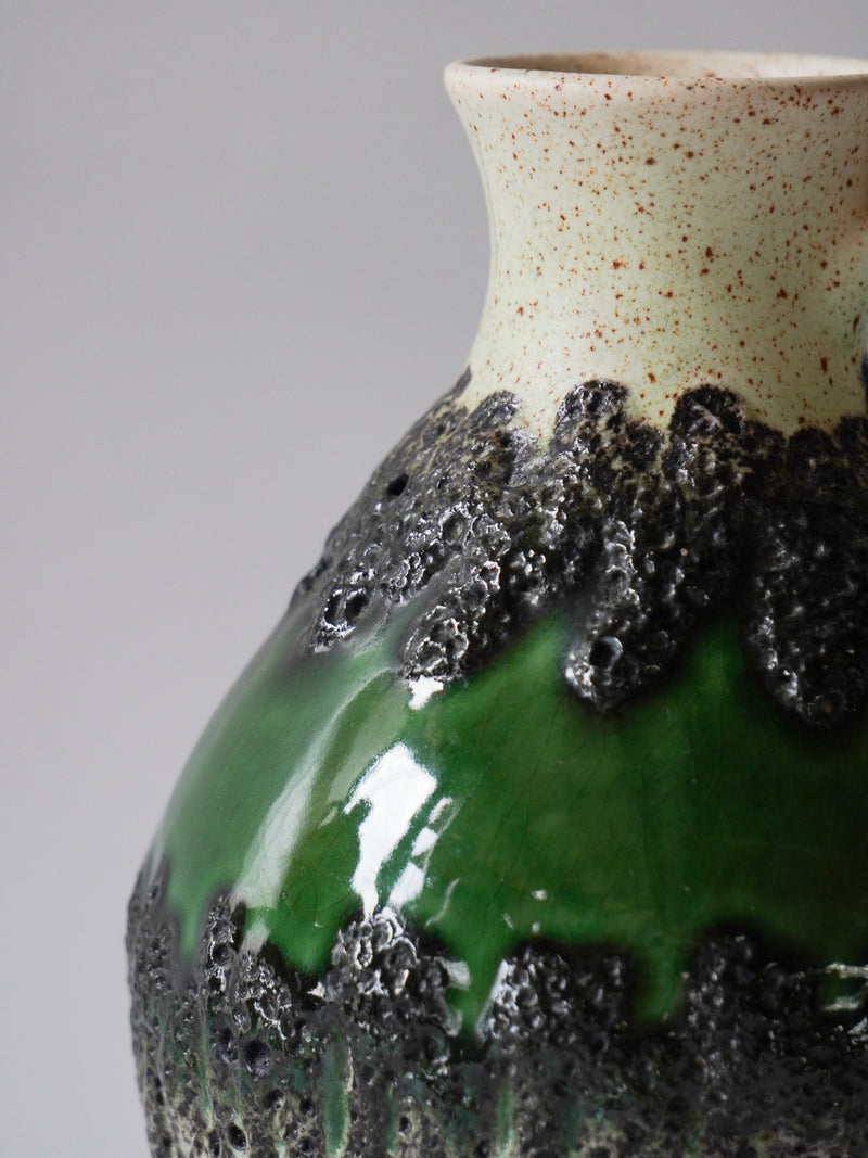 Bay Keramik <br>セラミック フラワーベース <br> W Germany<br>bob's box - ヴィンテージ SHARK ATTACK