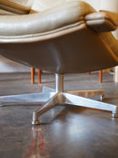 レザー ラウンジチェア <br> 大和店