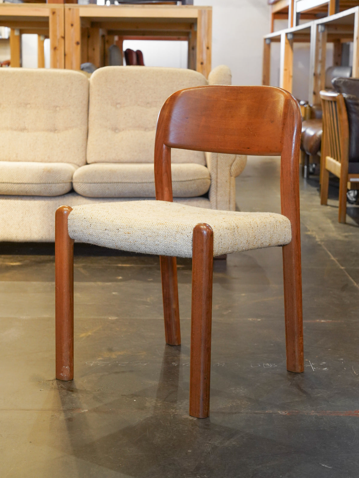 EMC Furniture A/S - Denmark - ダイニングチェア