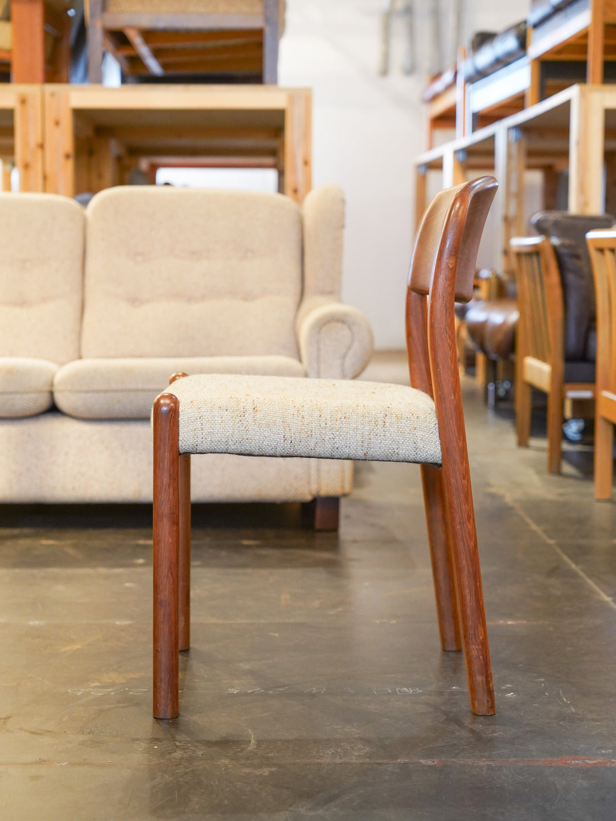 EMC Furniture A/S - Denmark - ダイニングチェア
