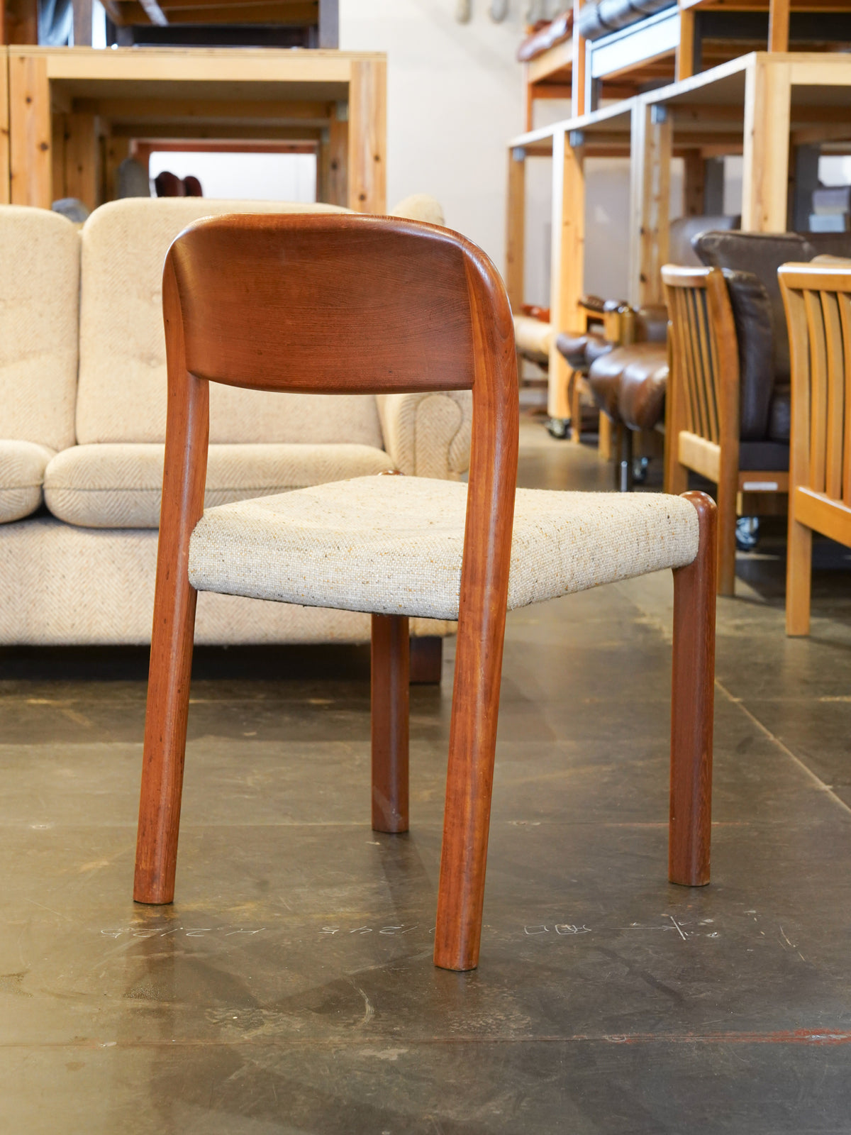 EMC Furniture A/S - Denmark - ダイニングチェア