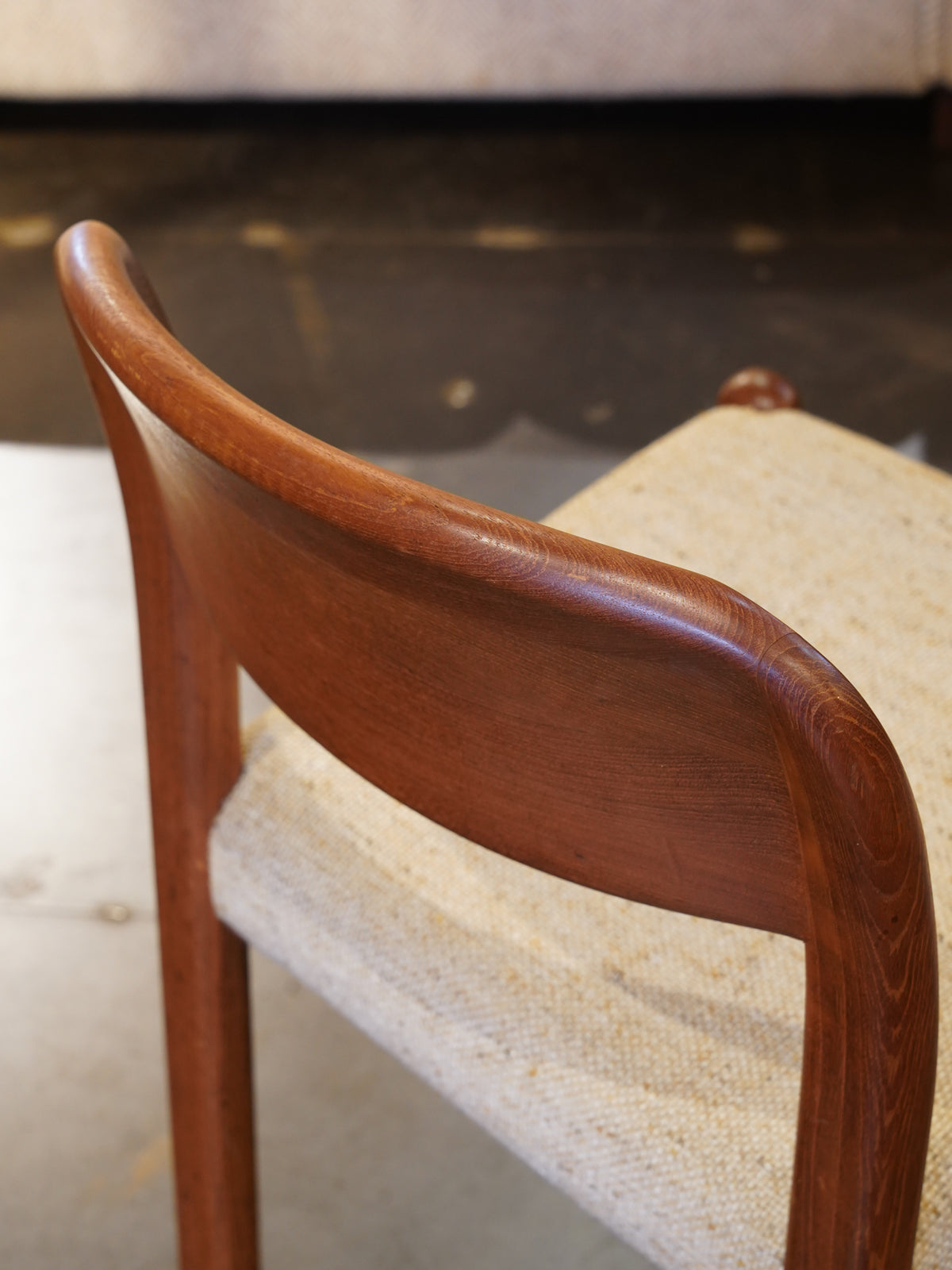 EMC Furniture A/S - Denmark - ダイニングチェア