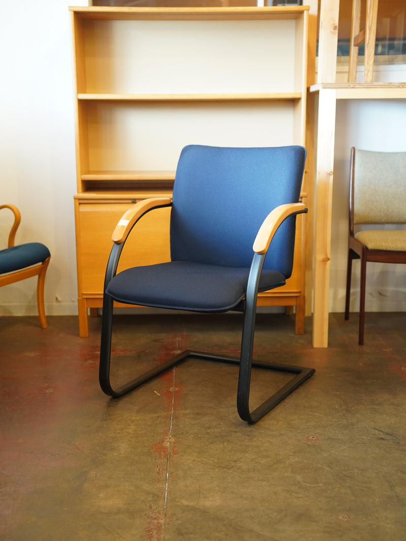 カンチレバーチェア <br> 大和店