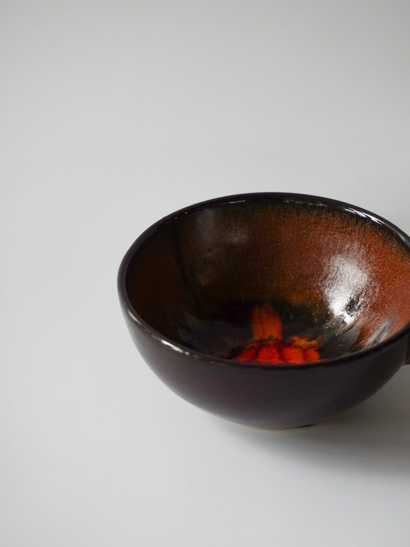 Fat Lava <br>セラミック トレイ <br>W Germany <br>bob's box - ヴィンテージ SHARK ATTACK