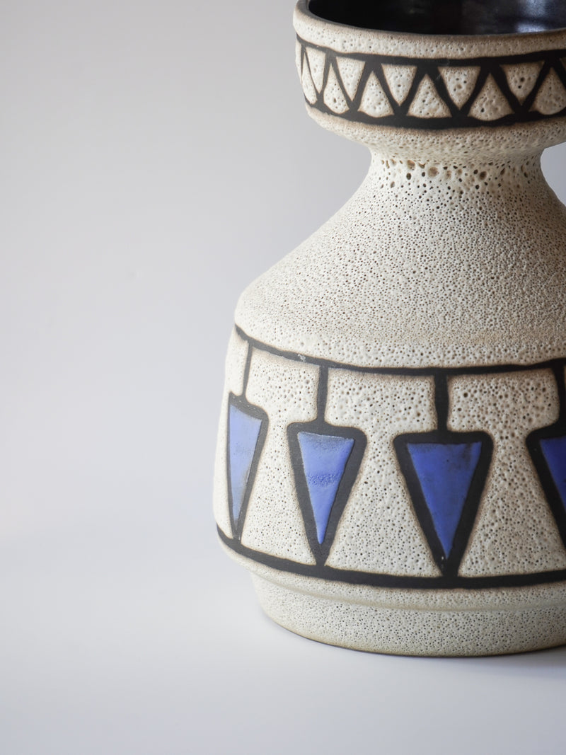 Gmudner <br>Fat Lava <br>セラミック フラワーベース <br>1950's , Austria<br>bob's box - ヴィンテージ SHARK ATTACK