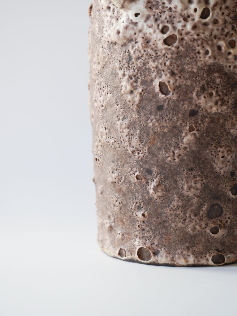 Scheurich 327/2<br>Fat Lava<br>セラミック フラワーベース <br>West Germany<br>bob's box - ヴィンテージ SHARK ATTACK