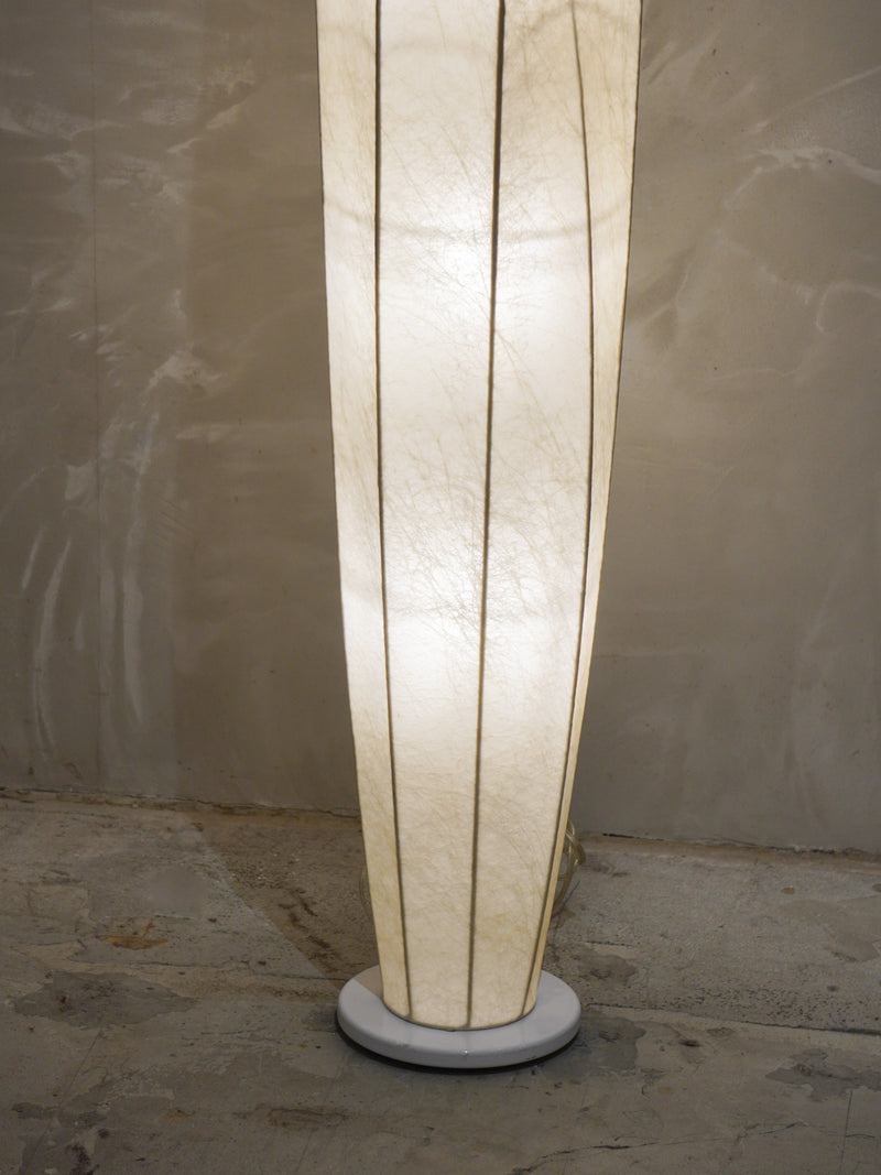 コクーン フロアランプ<br>1990-00's , Austria<br>bob's box - ヴィンテージ SHARK ATTACK