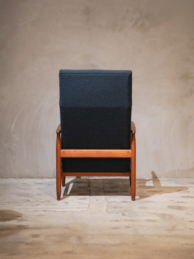 FDB Møbler , Ejvind A. Johansson (A) <br>J65 ハイバックチェア <br>1950~1960's , Denmark <br>bob's box - ヴィンテージ SHARK ATTACK