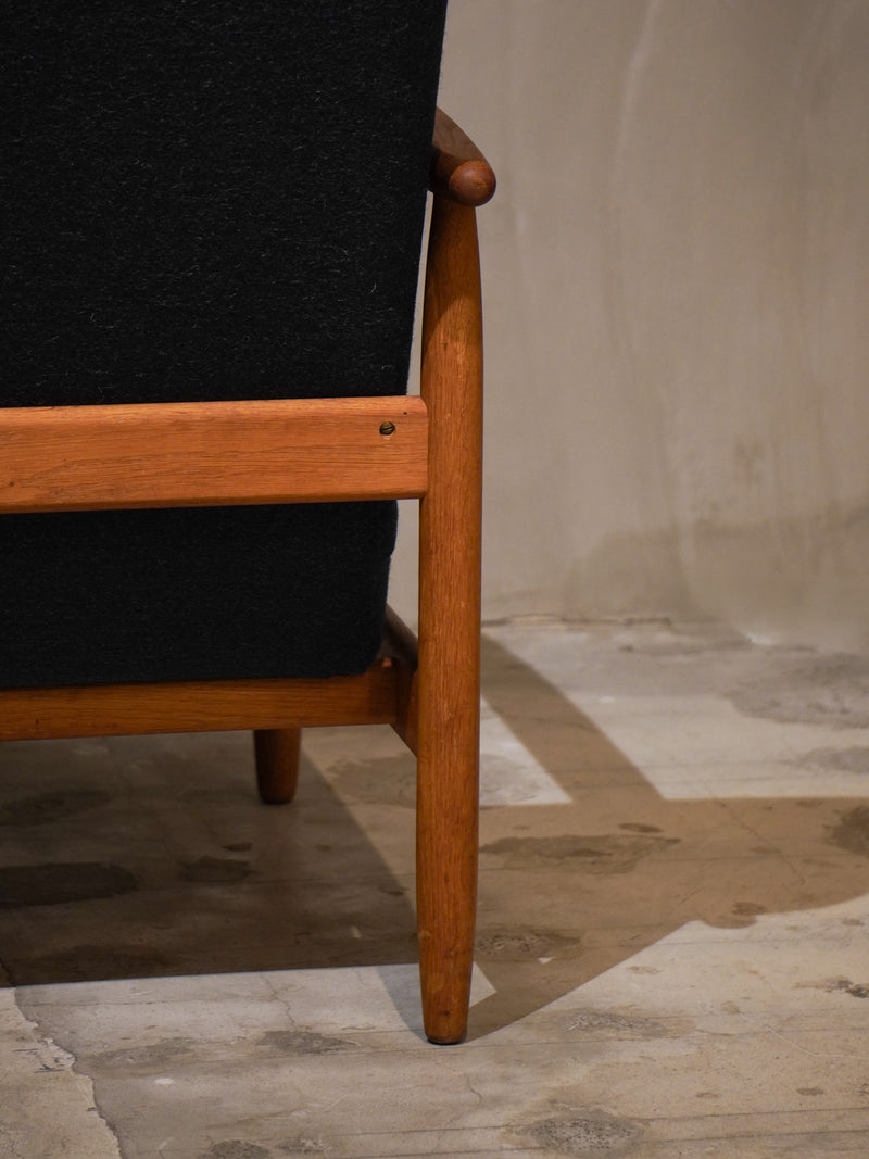 FDB Møbler , Ejvind A. Johansson (B) <br>J65 ハイバックチェア <br>1950~1960's , Denmark <br>bob's box - ヴィンテージ SHARK ATTACK