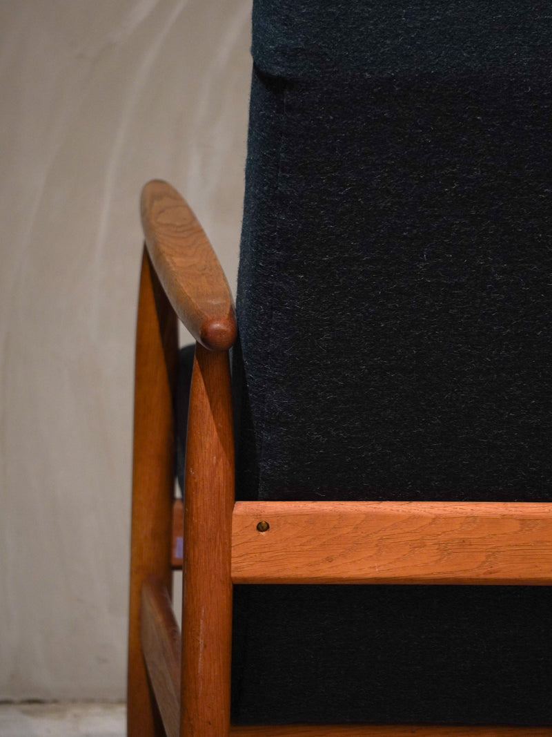 FDB Møbler , Ejvind A. Johansson (B) <br>J65 ハイバックチェア <br>1950~1960's , Denmark <br>bob's box - ヴィンテージ SHARK ATTACK