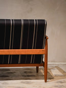 FDB Møbler , Ejvind A. Johansson <br>2 seater Sofa <br>1980's , Denmark <br>bob's box - ヴィンテージ SHARK ATTACK