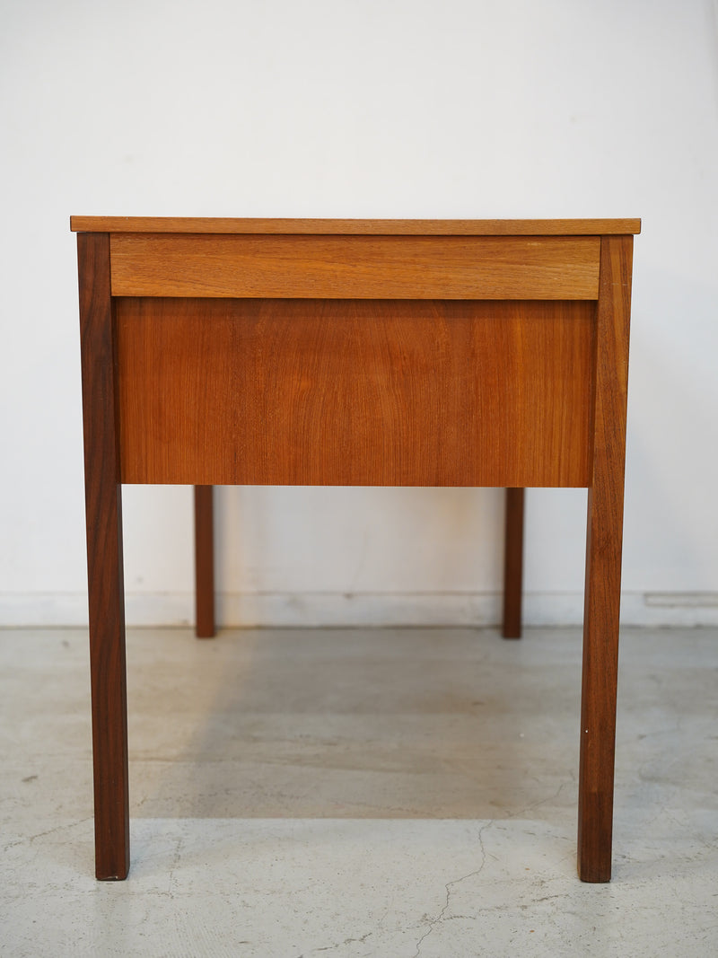 DOMINO Mobler <br> チークウッド デスク <br> Denmark  <br> 大和店