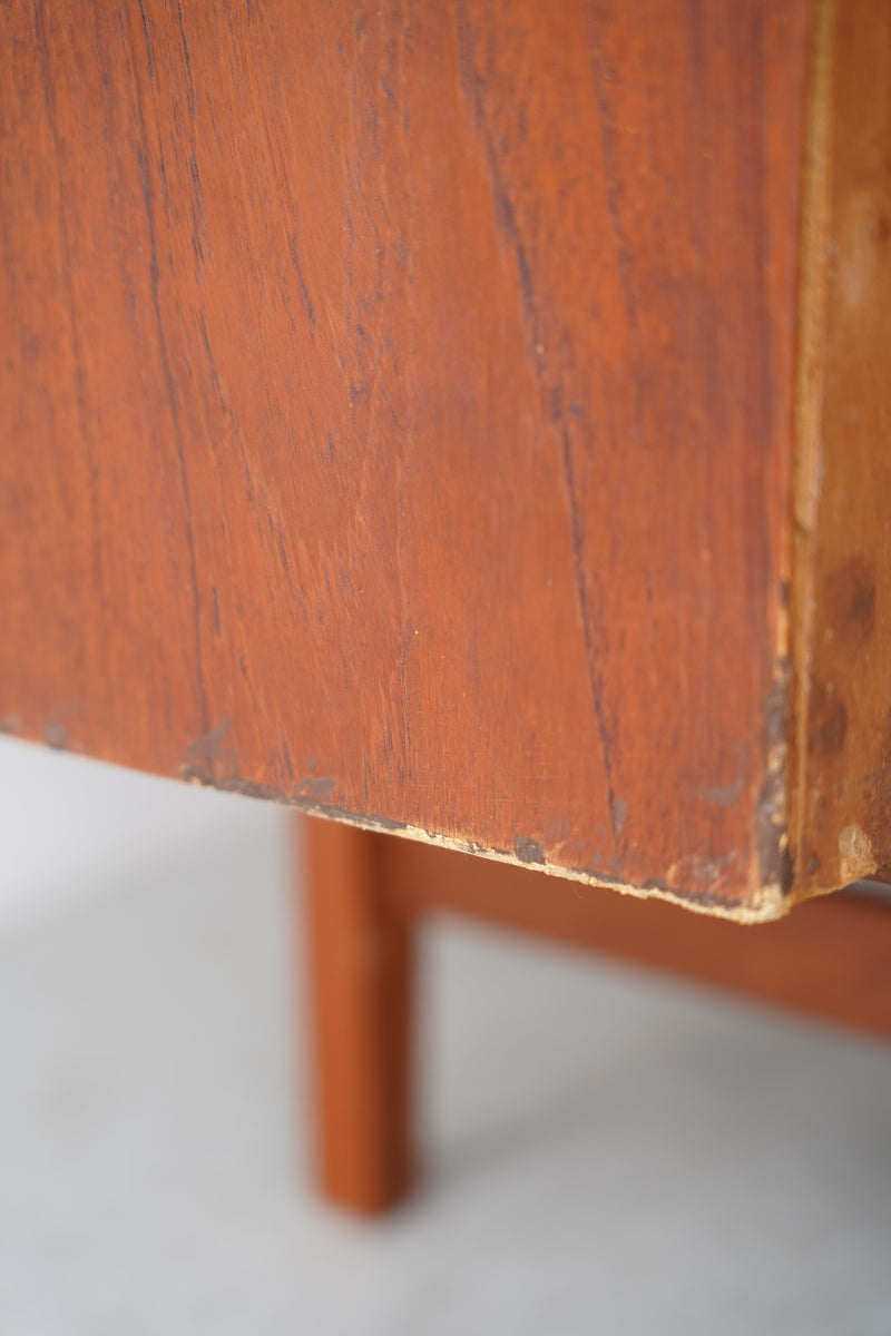 チークウッド サイドボード<br>1960’s , Denmark<br>TAMAGAWA BASE - ヴィンテージ SHARK ATTACK