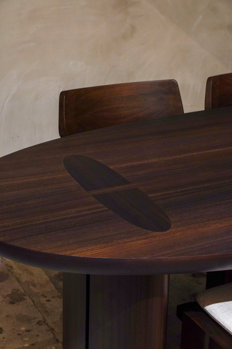 Versmissen<br> Dining Set - ヴィンテージ SHARK ATTACK