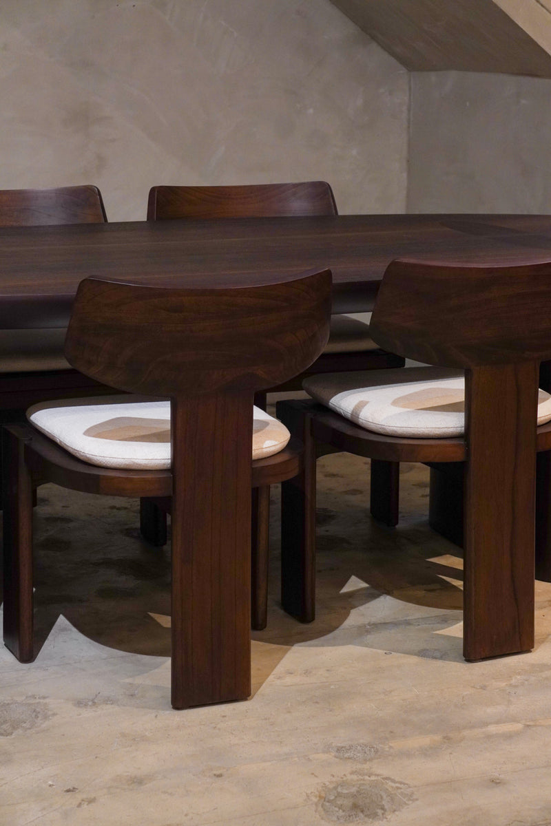 Versmissen<br> Dining Set - ヴィンテージ SHARK ATTACK