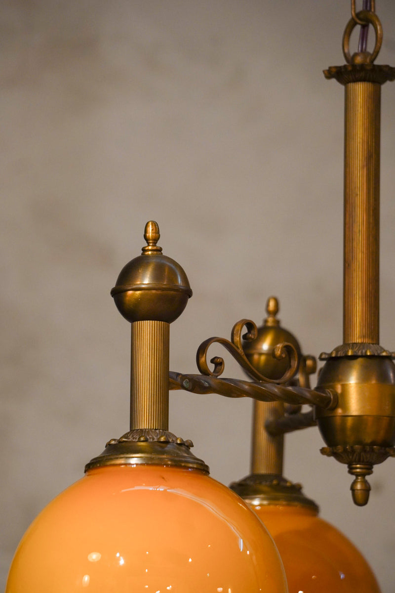 オパリンガラス 3灯シャンデリア <br>Germany <br>大和店 - ヴィンテージ SHARK ATTACK