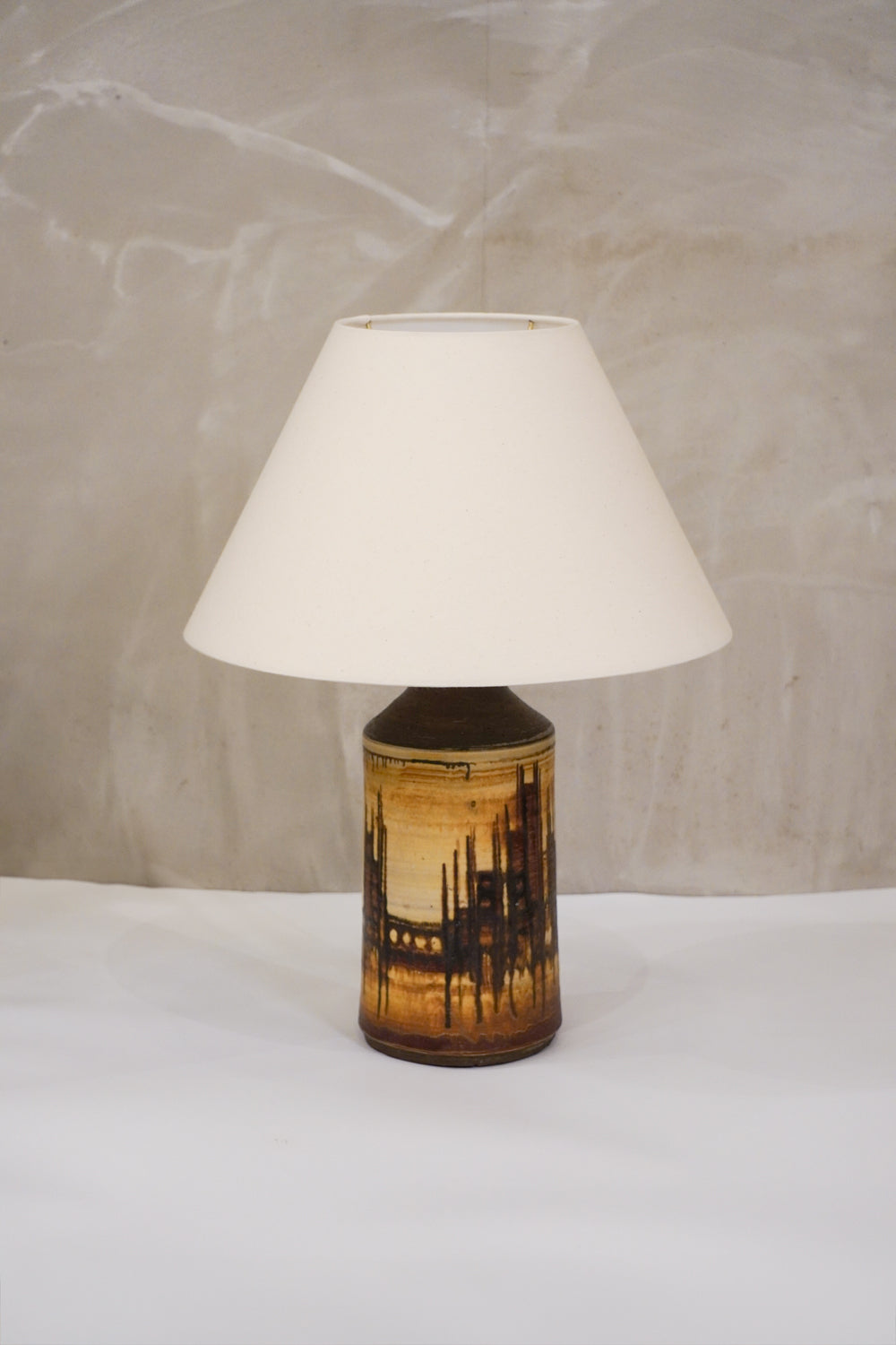 セラミック テーブルランプ<br>Denmark<br>cerote antiques - ヴィンテージ SHARK ATTACK