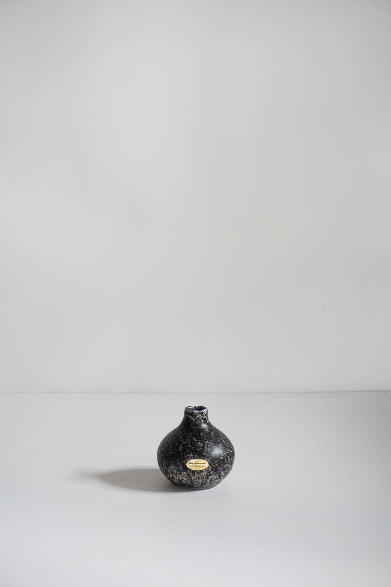 Otto Keramik <br>Vase 2611 <br>Otto Keramik Tokyo・大阪店・大和店・TAMAGAWA BASE - ヴィンテージ SHARK ATTACK