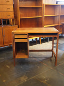 SØBORG MØBLER , B. Kristensen <br>チークウッド デスク <br>1960's-1970's , Denmark <br> 大和店