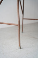 アイアンレッグ サイドテーブル <br>TAMAGAWA BASE - ヴィンテージ SHARK ATTACK