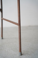 アイアンレッグ サイドテーブル <br>TAMAGAWA BASE - ヴィンテージ SHARK ATTACK