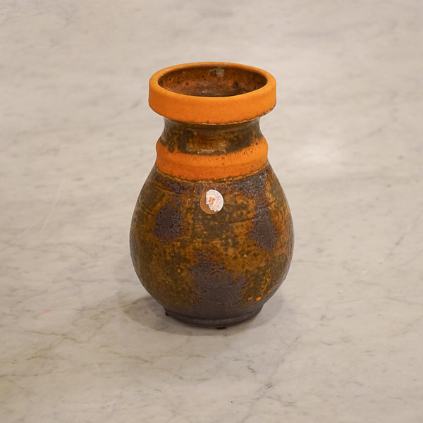 CERAMIC FLOWER VASE
